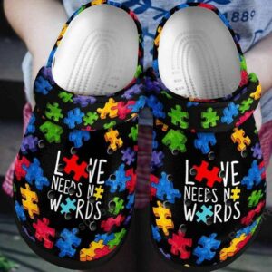 love need no words puzzle 6 classic clogs shoes gwo5mn