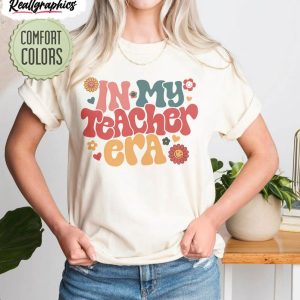 in my teacher era comfort shirt back to school hoodie 1 fdzud8