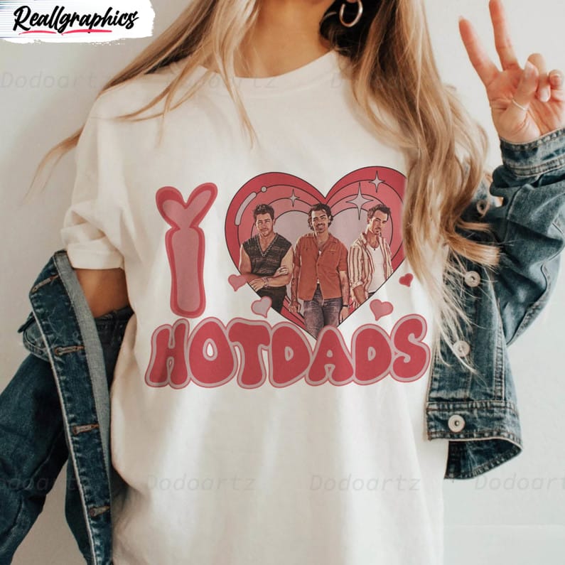 jonas brothers vintage shirt five albums one night tour unisex hoodie crewneck 2 emcgij