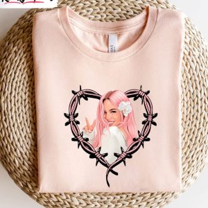 manana sera bonito trendy shirt bichota karol g long sleeve unisex hoodie 1 vfzhtm