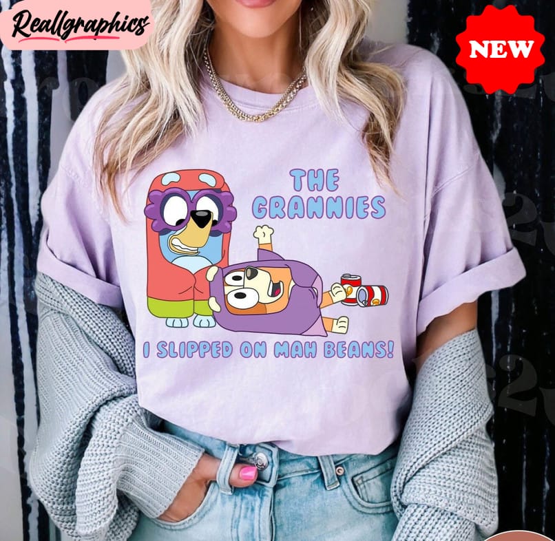 i-slipped-on-mah-beans-shirt-bluey-playing-grannies-shirt-hoodie-sweatshirt-2