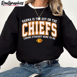 groovy-karma-is-the-guy-on-the-chiefs-shirt-american-football-hoodie-sweatshirt-2