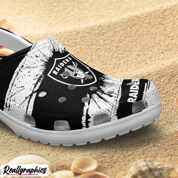 las-vegas-raiders-ink-splash-crocs-shoes-raiders-team-gifts-2