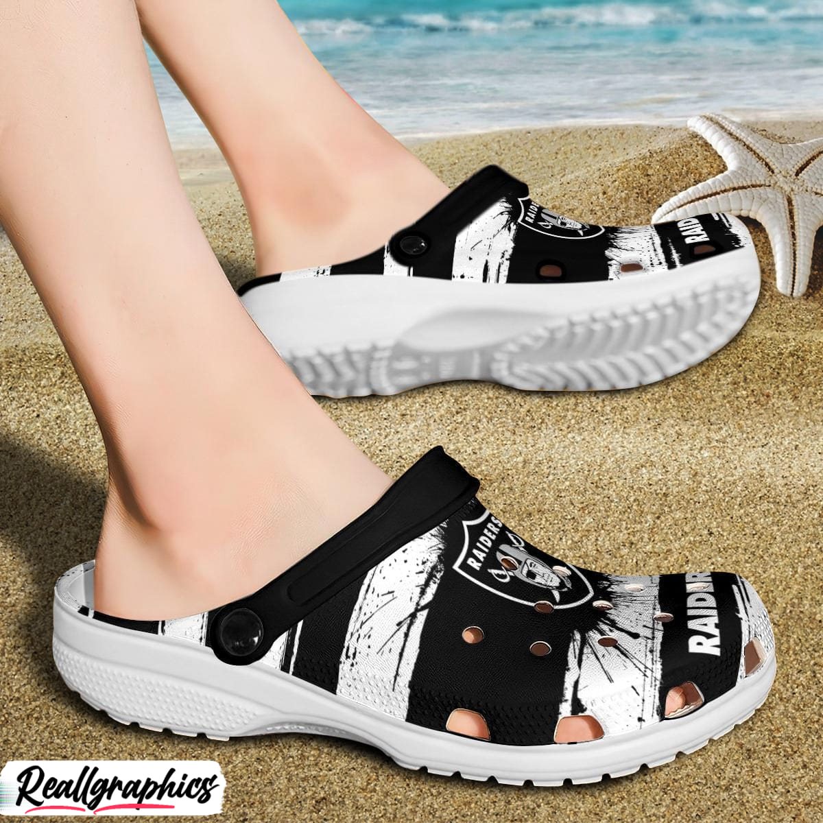 las-vegas-raiders-ink-splash-crocs-shoes-raiders-team-gifts-3
