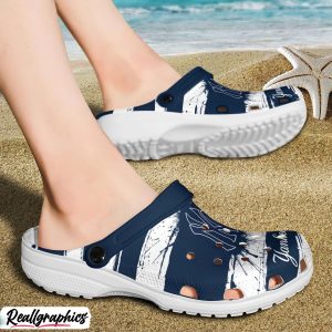 new-york-yankees-ink-splash-crocs-shoes-new-york-yankees-footwear-3