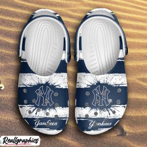 new-york-yankees-ink-splash-crocs-shoes-new-york-yankees-footwear