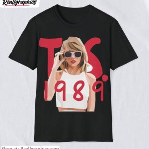 groovy-swiftie-unisex-hoodie-cute-1989-taylors-version-shirt-short-sleeve