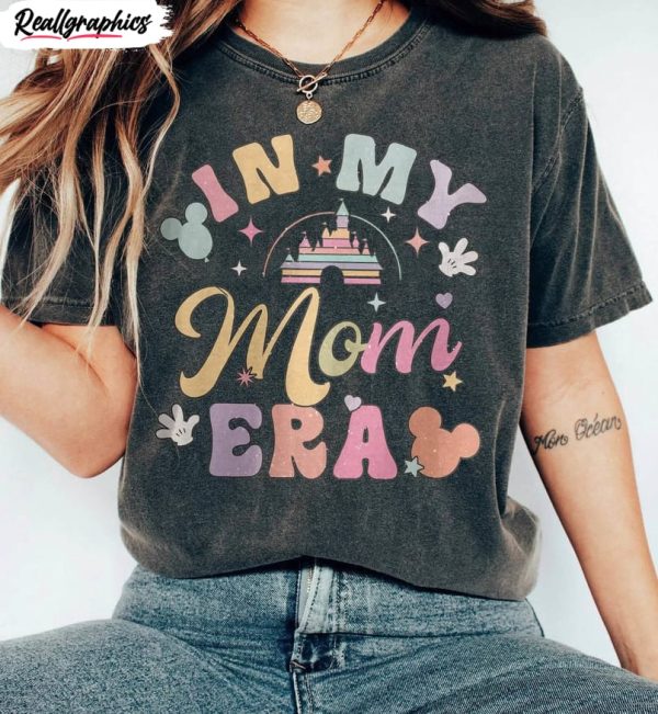 in-my-disney-mama-era-shirt-funny-pregnancy-short-sleeve-tee-tops-2