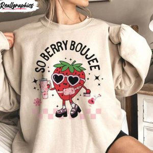 limited-strawberry-pink-hearts-sweatshirt-cute-so-berry-boujee-shirt-short-sleeve-2
