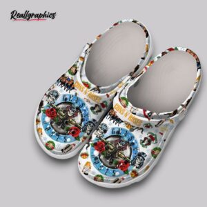 gun & roses christmas crocs - white classic clogs