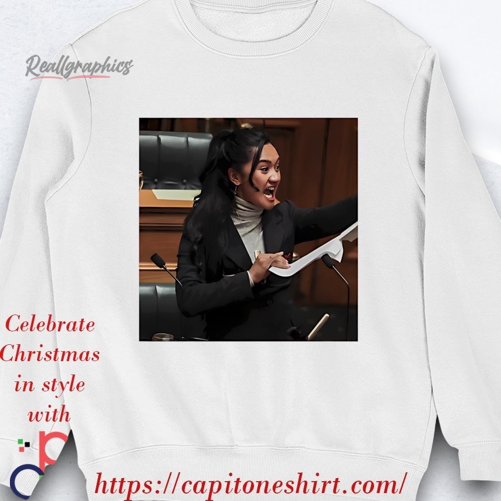 hana-rawhiti-maipi-clarke-haka-in-new-zealand-maori-shirt-4_xuqsmc Hana Rawhiti Maipi Clarke Haka In New Zealand Maori Shirt