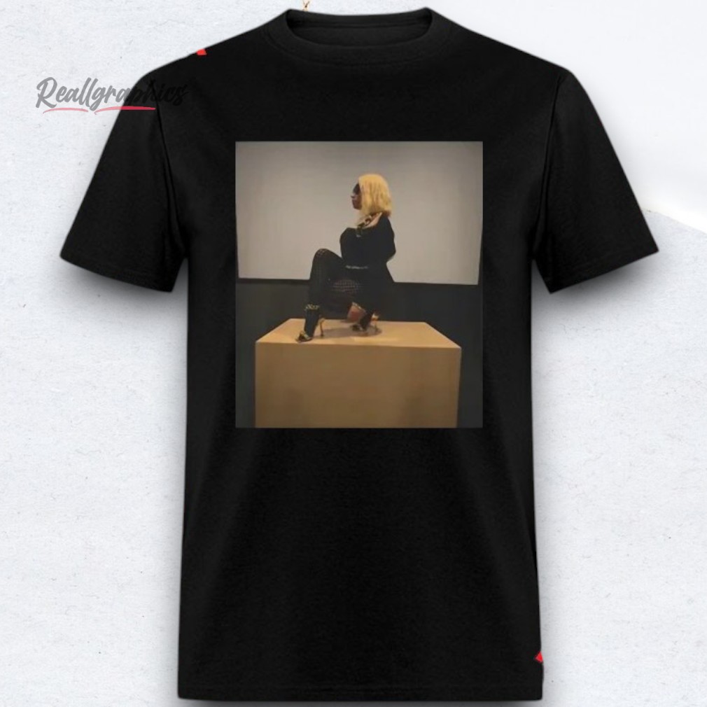 nicki-minaj-leg-pose-challenge-shirts-4_fwmool Nicki Minaj Leg Pose Challenge Shirts