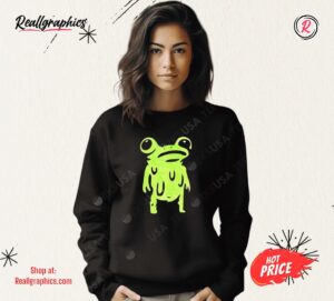 Big Eye Frog Green Slime Happy Face Shirt