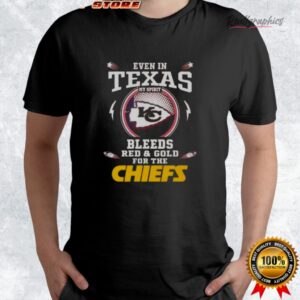 een in texas my spirit bleeds red and gold for the kansas city chiefs shirt 4 oig6tn