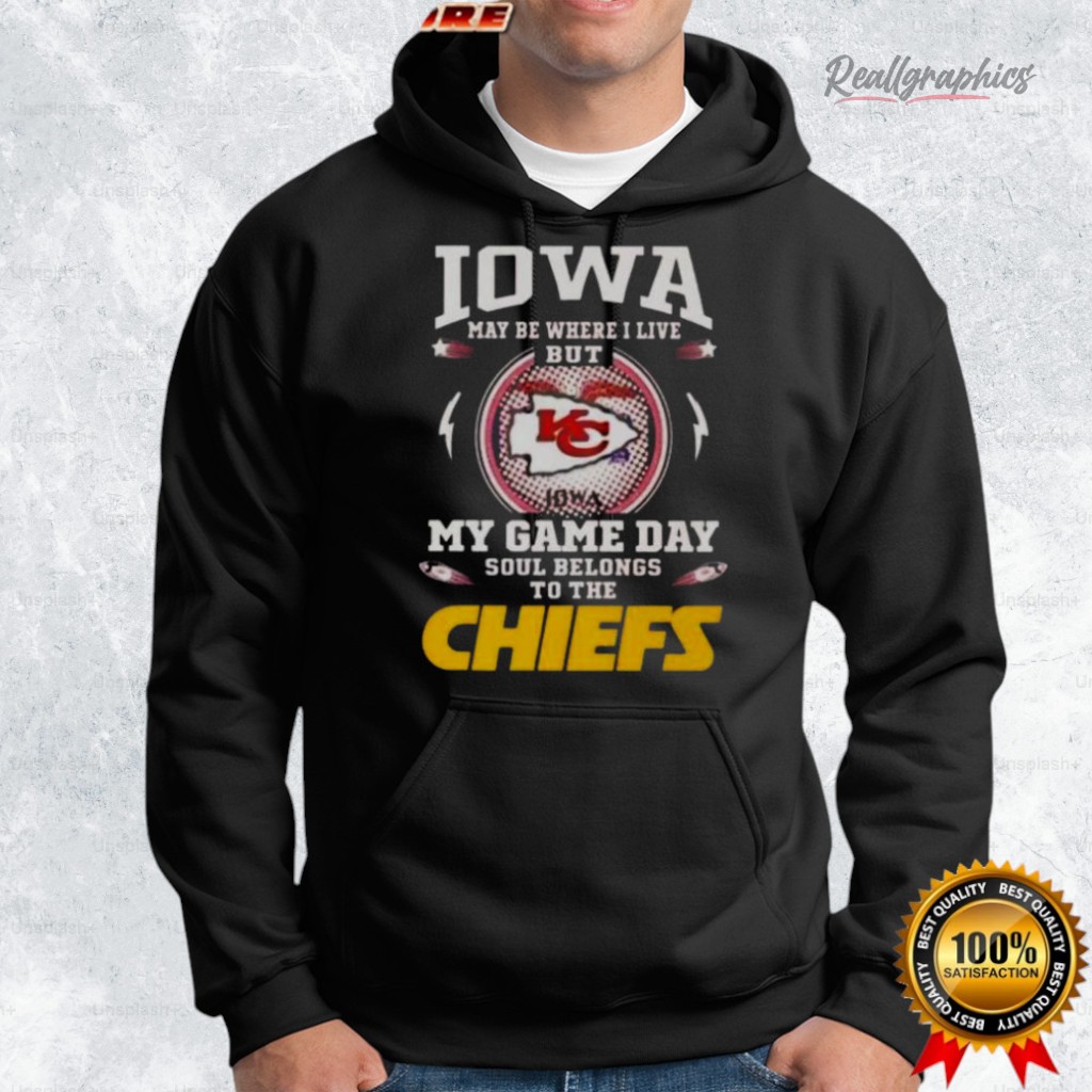 een under iowa sunshine my heart and soul belong to the kansas city chiefs shirt 2 tyqi0z