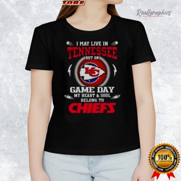 i may lie in tennessee but on game day my heart and soul belongs to kansas city chiefs shirt 1 mugeay