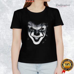 pennywise big face graphic halloween shirt 1 rn84jj