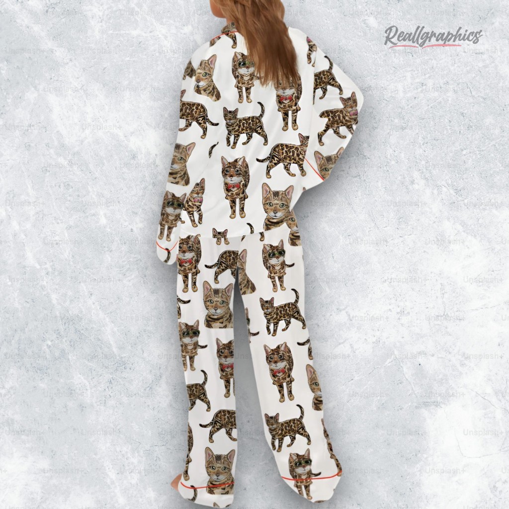 bengal cat satin pajama set 2 d9jvzg