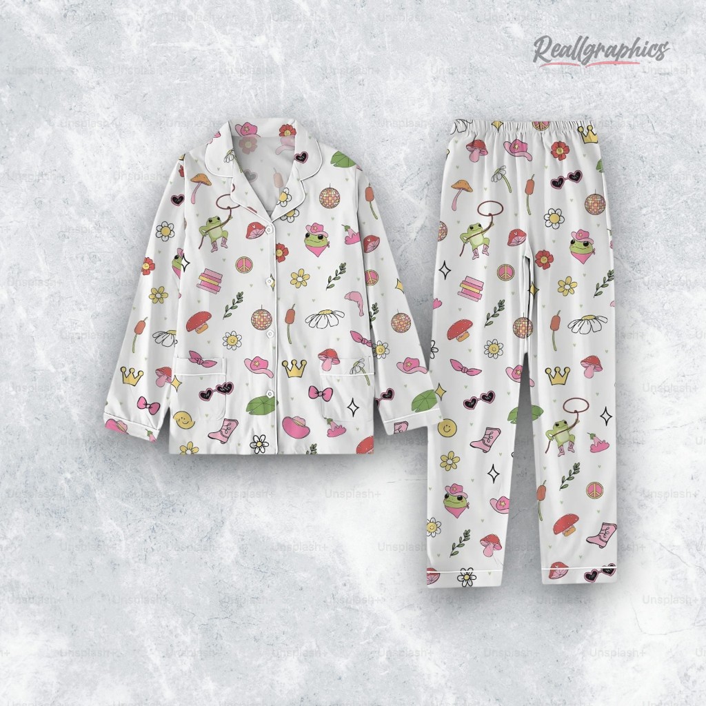 Fun And Cozy Frog Pajamas Set Fun And Cozy Frog Pajamas Set