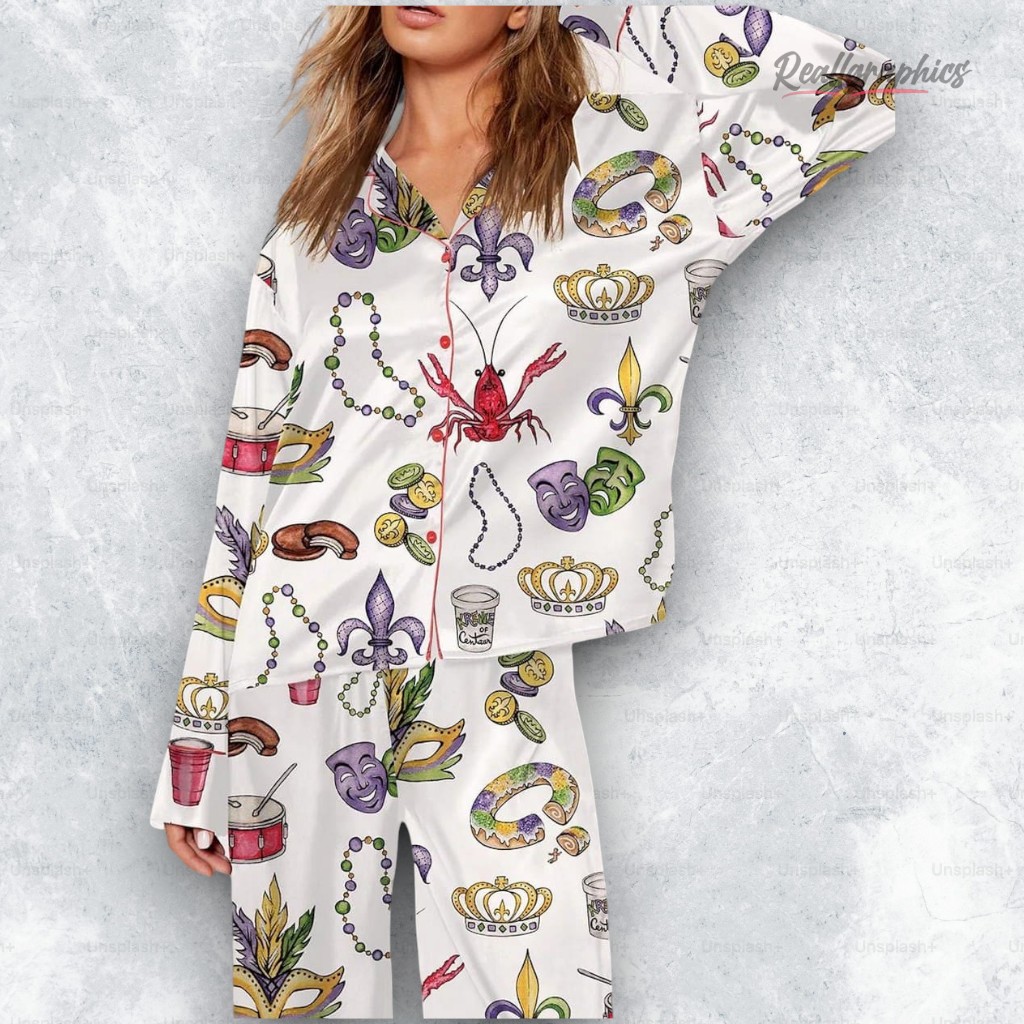 mardi-gras-beads-king-cake-crawfish-pajama-set-3_cejj8s mardi gras beads king cake crawfish pajama set 3 cejj8s