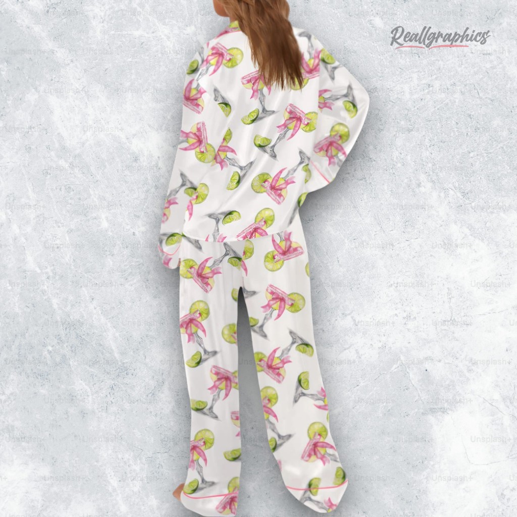 margarita-coquette-satin-pajama-set-3_pmposx margarita coquette satin pajama set 3 pmposx