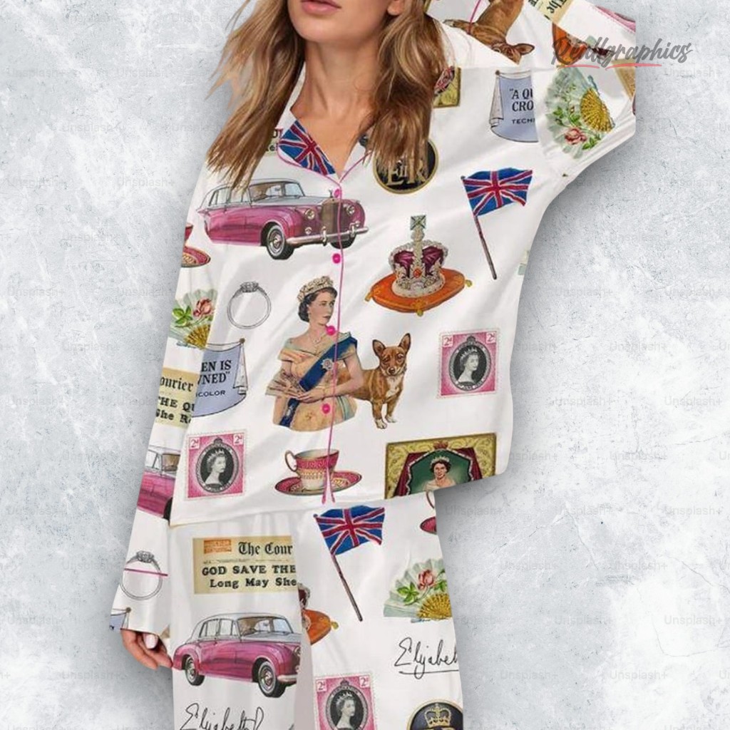 Queen Elizabeth II Vintage Pajama Set Queen Elizabeth II Vintage Pajama Set